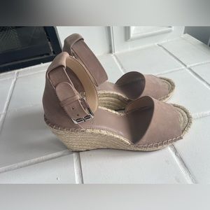 Vince Camuto Leera wedges, size 8.